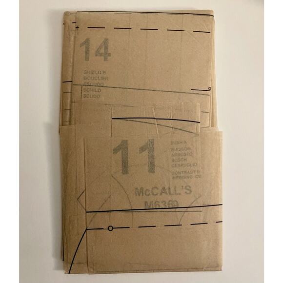 McCall's Craft Kid's Playhouse Castle Sewing Pattern M6369 Fits over card table - Picture 3 of 4